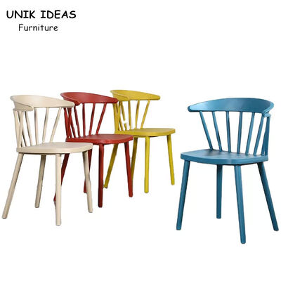 Ergonomic Elegant Nordic Dining Chair PP Plastic Stackable With Non Slip Feet