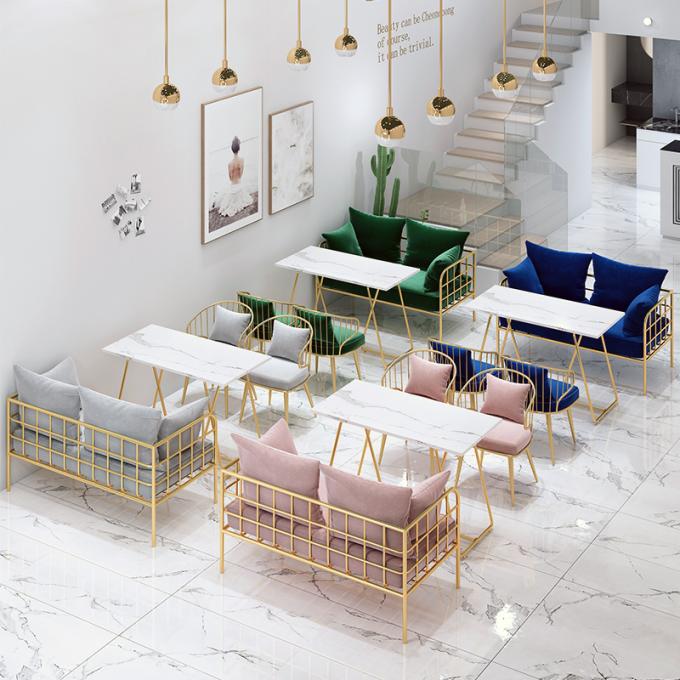 4 인당 Ins 대중 식당 가구 마퀴나스 구 유고슬라비아의 화폐 단위 카페 식당 테이블 소파